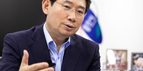 7-1. 이상일 용인특례시장이 고기교 확장 등 용인-성남의 발전을 위해 공동 협력할 것을 강조하고 있다.jpg