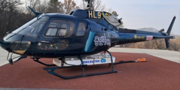 6. 산불 초동 진압을 위해 용인특례시가 임차한 산불진화 헬기 모습.jpg