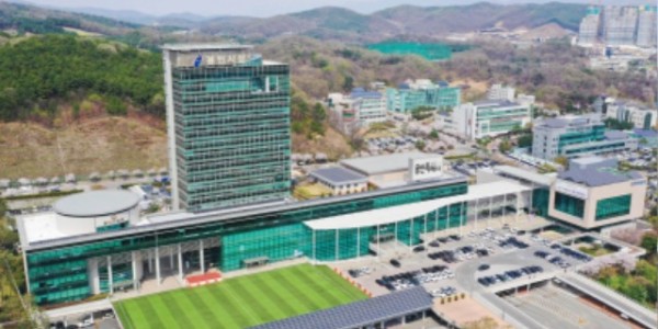 5. 용인특례시 청사 전경.jpg