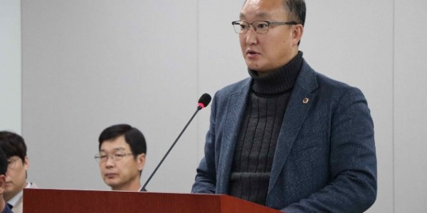 241217 김동영 의원, “전국 최초 ‘노선버스의 친환경차 전환’ 조례 시행 눈 앞에”.jpg