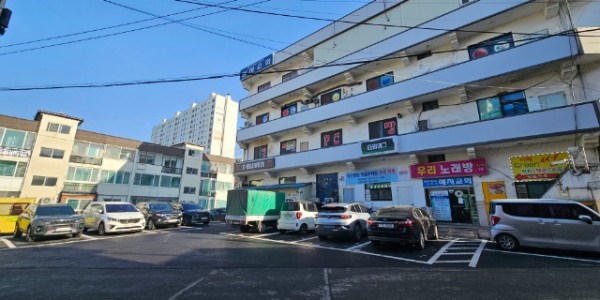 2. 용인특례시 개방주차장에 참여한 처인구 마평동 석산빌딩 주차장 전경.jpg