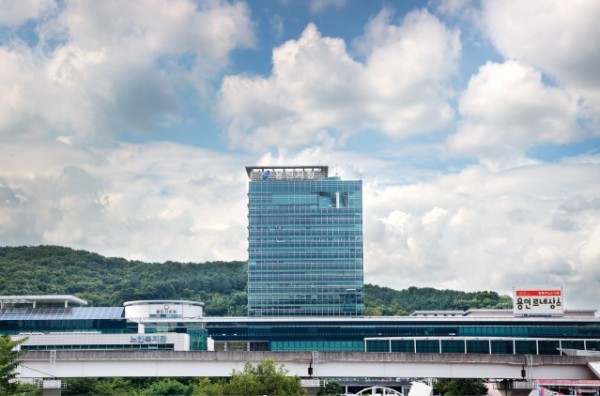 9. 용인특례시청사.jpg