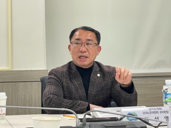 250310 김선영 의원, 근로시간단축 정책설계 연구용역 최종보고회 참석.jpg