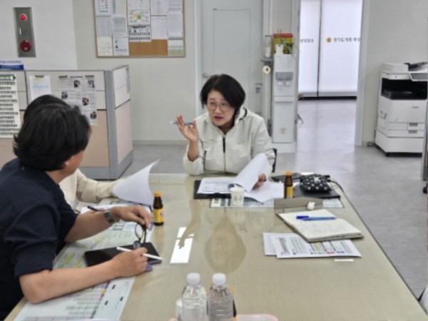 250528 신미숙 의원, 화성시 학교시설 개방 논의...안전 확보와 이용 기준 마련 강조!.jpeg