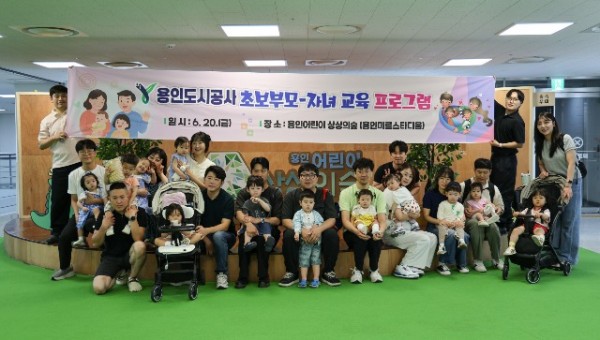 단체사진 보정본.jpg