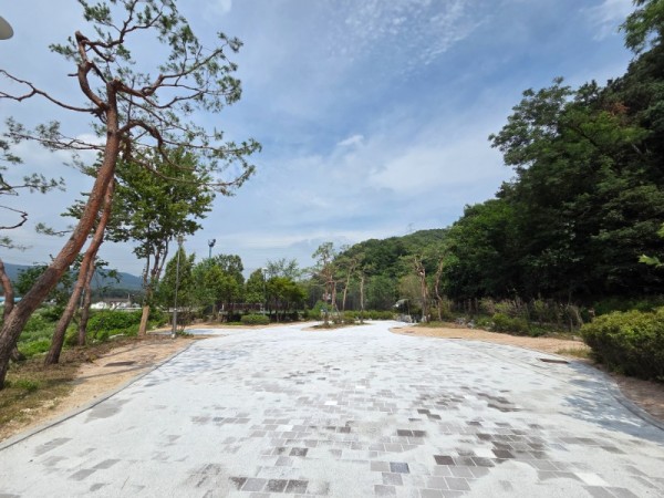 3-1. 묘봉리 쌈지공원.jpg