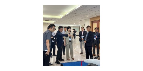 250806 심홍순 의원, 한국항공대 첨단모빌리티 성과발표회서 현장 목소리 청취 (1).jpg