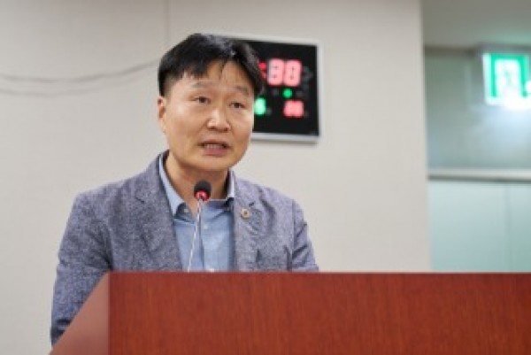 250905 김태희 의원, 경기도 주택 중개보수 등에 관한 조례 일부개정조례안 상임위 통과.jpg