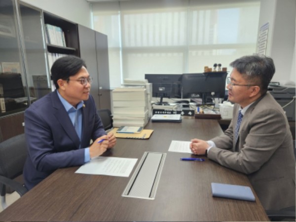251106 이용욱 의원, 재가노인지원서비스 일몰은 복지 후퇴... 복지국 책임있는 대책 마련 촉구(1).jpg