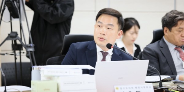 251107 “신설학교 통학구역 불합리…수원 학군 개편 시급” , 이호동 의원, 교육지원청에 책임 촉구.jpg