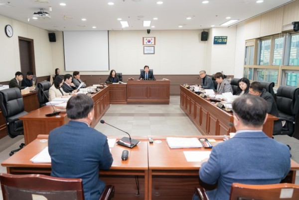 20251117 2025년 행정사무감사 1일차(1)자치행정위원회-기획조정실,시민소통관,감사관,공보관,미디어담당관.jpg