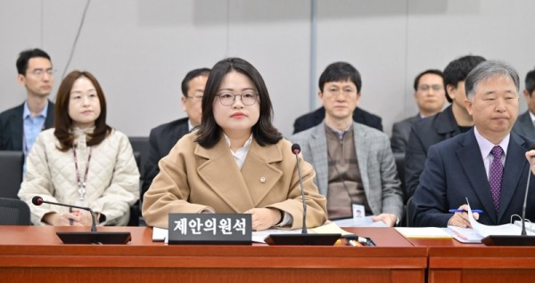 251124 이자형 의원, ‘체계적 학교 화재 예방 및 소방시설 관리’ 기반 마련.jpg