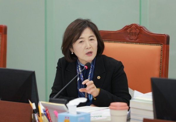 251124 김영희 의원, “자율예산, 지역 특색 교육사업 취지 살려야”.jpg