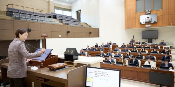 20251212 용인특례시의회, 제297회 제2차 정례회 폐회(2).jpg