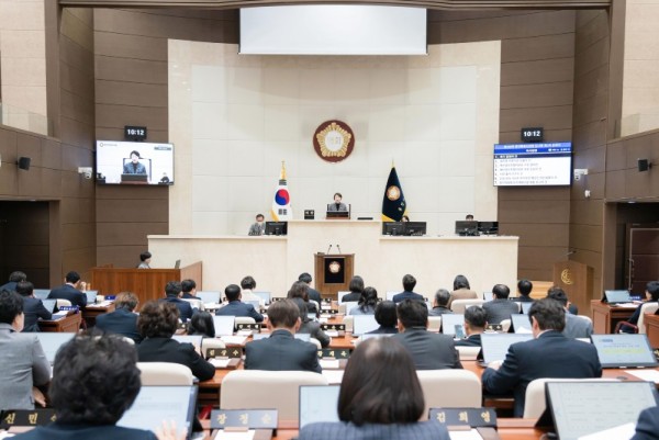 20251216 용인특례시의회, 제298회 임시회 개회(1).jpg