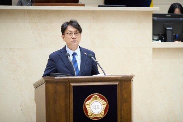 20251216 제298회 임시회 제1차 본회의-5분 자유발언(3)이교우 의원(1).jpg
