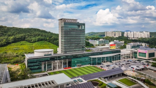 12. 용인특례시청 전경.jpg