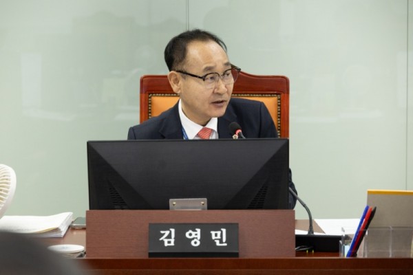 251229 김영민 의원, ‘양지면~판교역’ 도내간 광역 공공버스 신규노선 추진상황 점검 (1).JPG.jpg