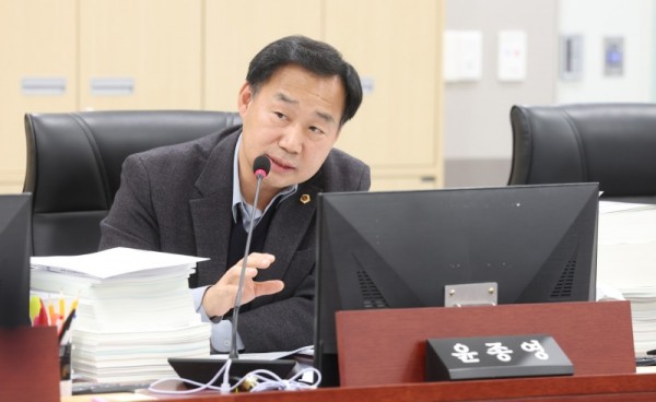 251229 윤종영 의원, 청산면 농촌기본소득 ‘지급 공백’ 해결 이끌어.jpg