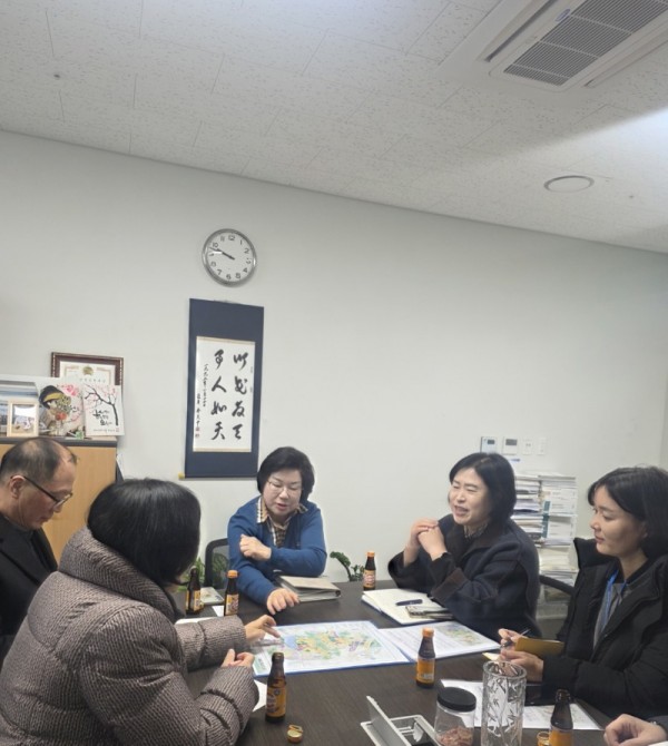 260108 김옥순 의원, 의왕·군포·안산 공공주택지구 내 폐기물처리시설 설치 논의 정담회 개최.jpg