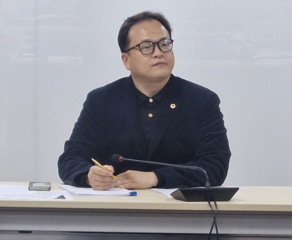 260113 임창휘 의원, RE100-데이터센터 조례 4월 발의 목표...관계부서 정담회 개최 (1).jpg