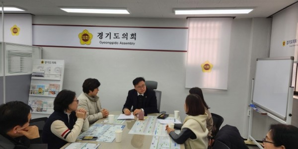 260119 김정영 의원, 2026년 성매매피해자 지원사업 예산 삭감 관련 민원상담 진행.jpg