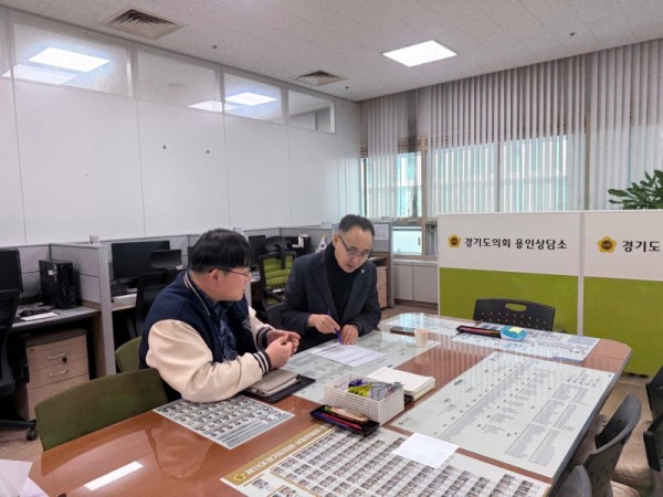 260129 김영민 의원, 처인구 주민 “버스 타기 어렵다” 민원에 … 해법 논의 (1).jpeg