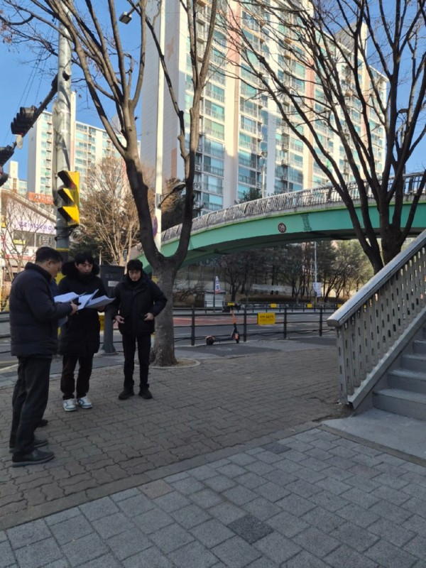 4. 용인특례시 수지구는 동절기 대비 보행안전 취약지역 현장점검을 실시했다.jpeg